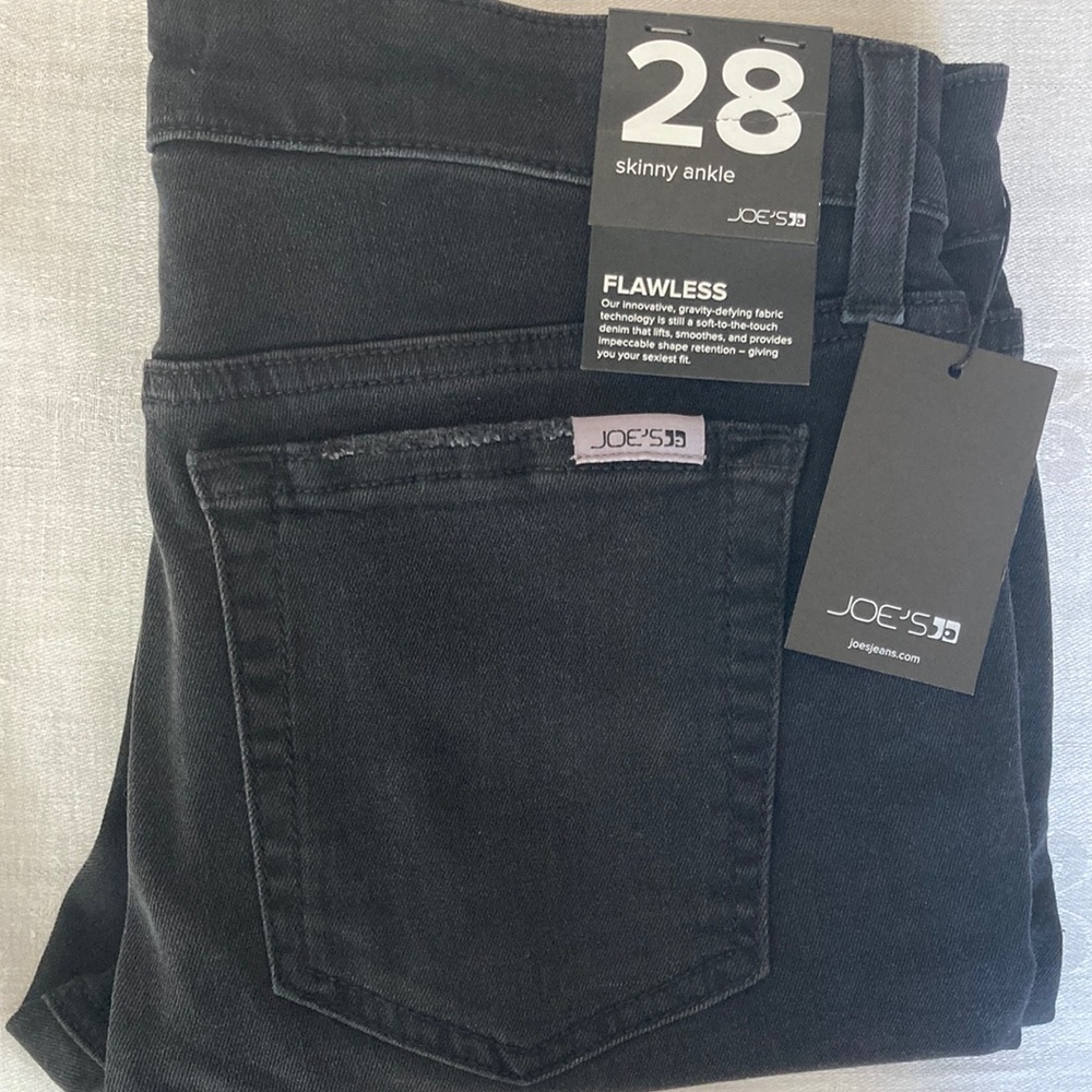 NWT Joe‘s Jeans Skinny Ankle Jeans 28